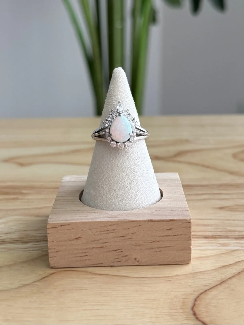 Ryze Party Oct Born to Shine Frosted Opal Ring Size 8 | .925 Sterling Silver